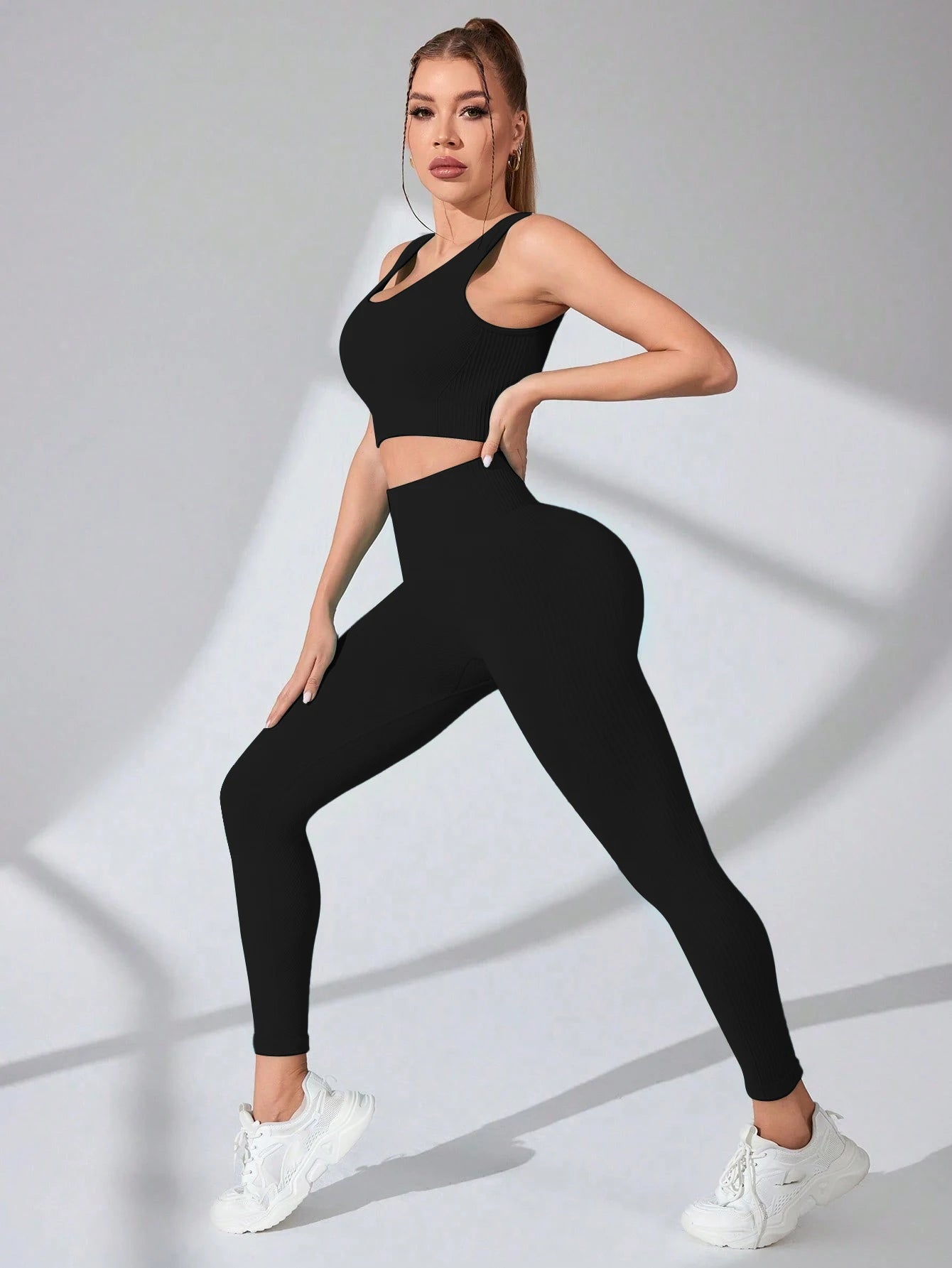 Modern women’s sports set combining comfort and style, made with lightweight fabric for full flexibility and a standout look anytime.