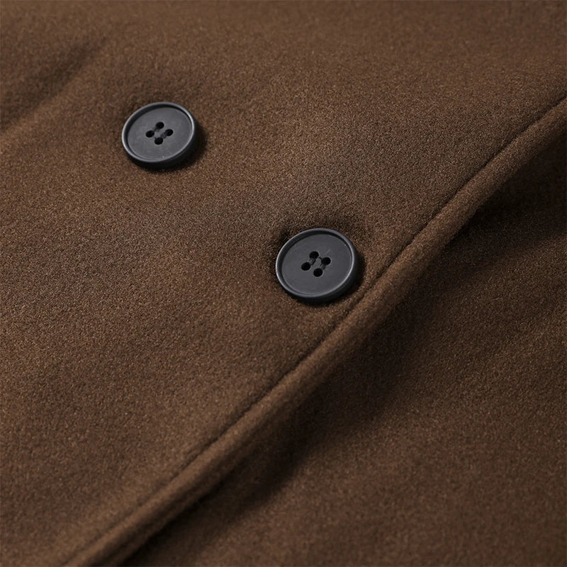 Women’s Long Winter Coat
Warmth and elegance that define your winter styl
 معطف نسائي طويل شتوي
دفء وأناقة تكمّلان إطلالتك في أيام الشتاء الباردة
